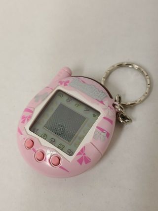 Tamagotchi Connection Bandai V3 2004 Pink With Bows