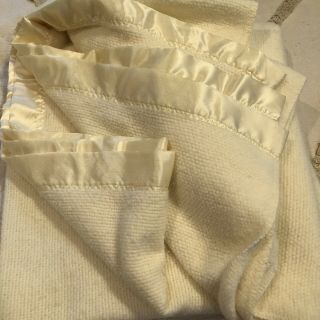 Vintage Waffle Weave Acrylic Blanket Satin Trim 91” X 91” Ivory Beige Usa